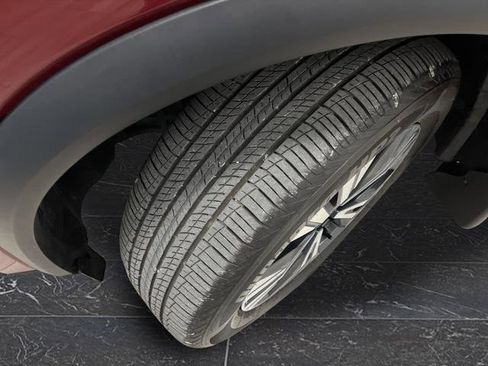 Used 2023 Nissan Rogue SV image 31