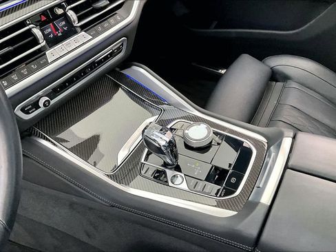 Used 2023 BMW X6 M50i w/ Executive Package image 17