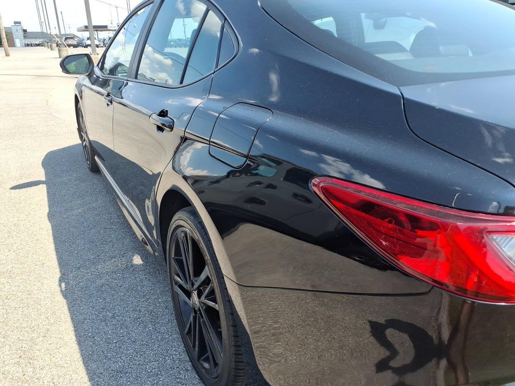 Used 2025 Toyota Camry XSE AWD/4WD image 17