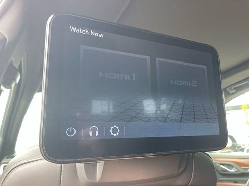 Used 2023 GMC Yukon XL Denali Ultimate image 14