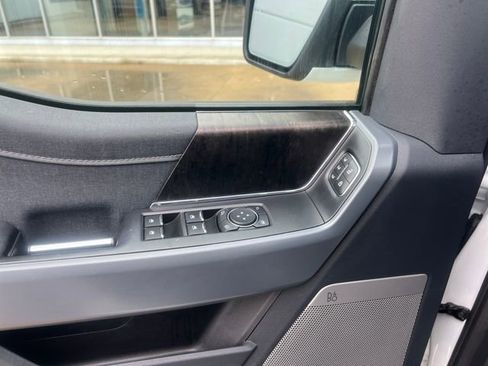 Used 2022 Ford F150 Lariat w/ Equipment Group 501A Mid image 33