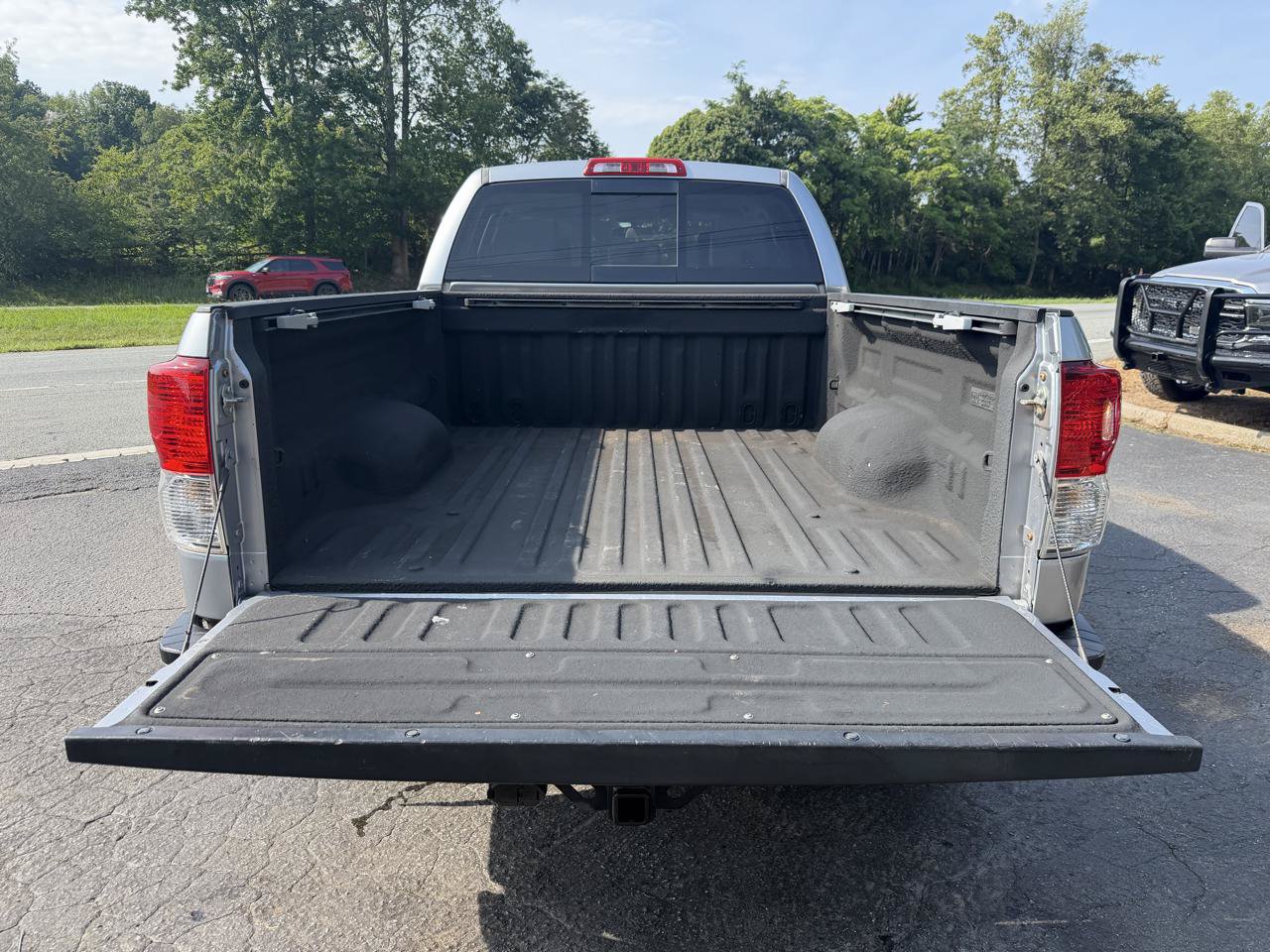 Used 2010 Toyota Tundra 2WD Double Cab w/ SR5 Pkg image 26