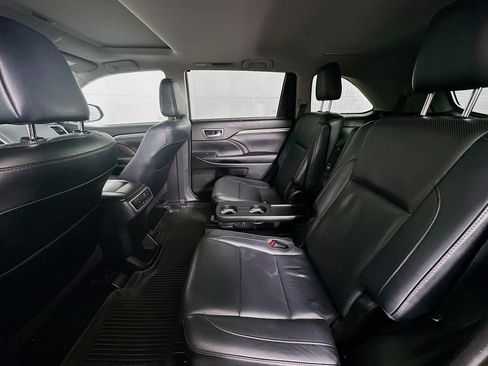 Used 2017 Toyota Highlander Limited image 28