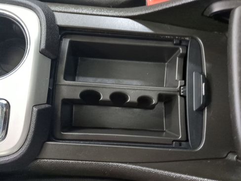 Used 2012 GMC Acadia SLE image 16