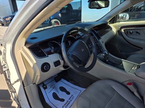 Used 2011 Ford Taurus Limited w/ 303A Rapid Spec Order Code image 22