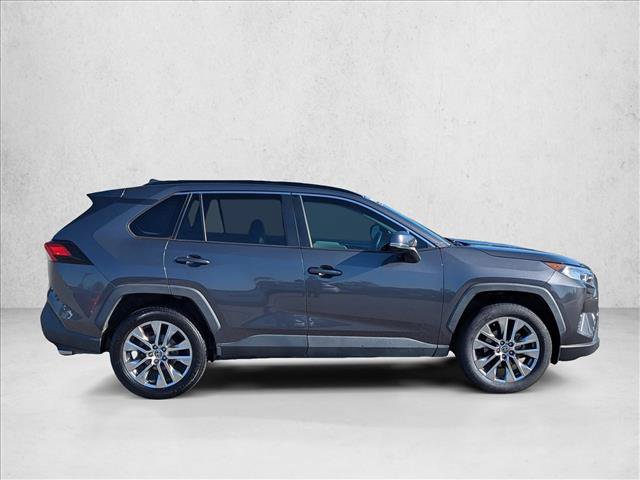 Used 2021 Toyota RAV4 XLE Premium FWD image 4