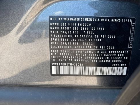 Used 2026 Volkswagen Tiguan SE AWD/4WD image 29