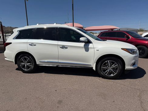 Used 2017 INFINITI QX60 FWD w/ Premium Plus Package image 4