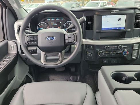 New 2026 Ford F250 XL w/ FX4 Off-Road Package image 12