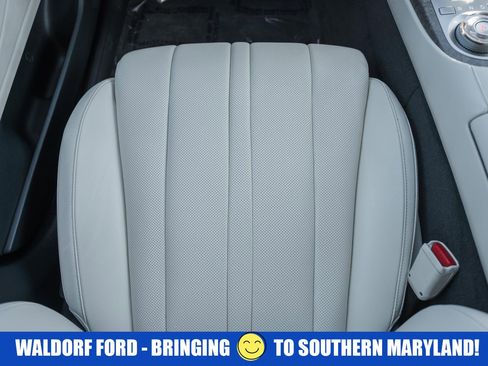 Used 2024 Genesis G80 image 32