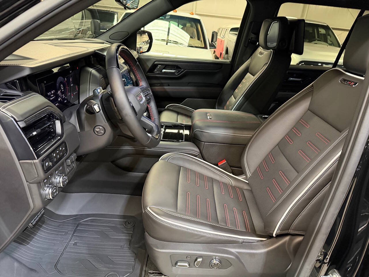 Used 2026 GMC Yukon AT4 Ultimate w/ LPO, Floor Liner Package AWD/4WD image 47
