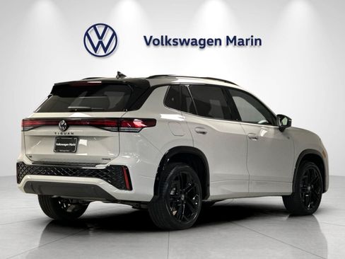 New 2026 Volkswagen Tiguan SE R-Line AWD/4WD image 5
