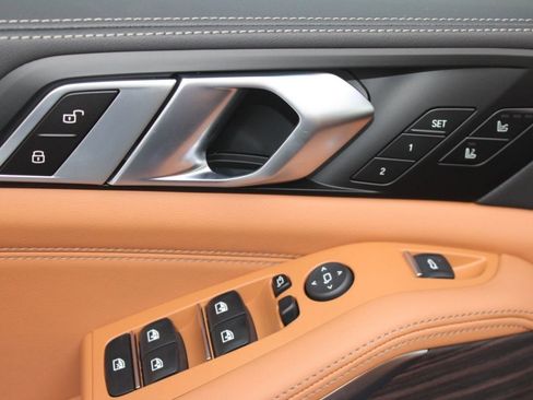 New 2026 BMW X5 xDrive50e image 12