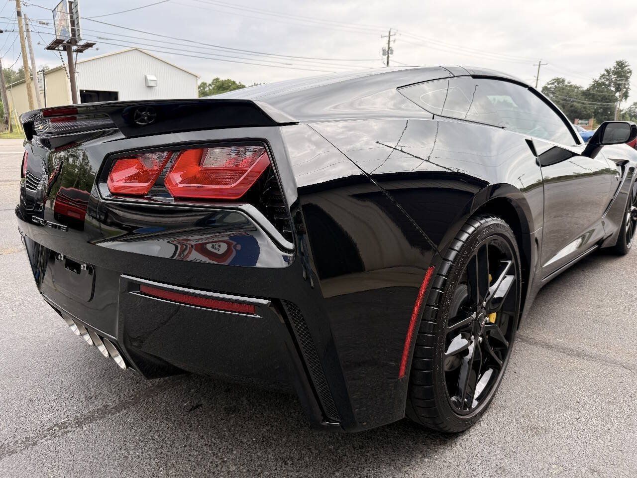 Used 2017 Chevrolet Corvette Stingray Coupe RWD image 12
