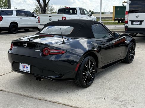 Used 2024 MAZDA MX-5 Miata Grand Touring w/ Appearance Package image 5