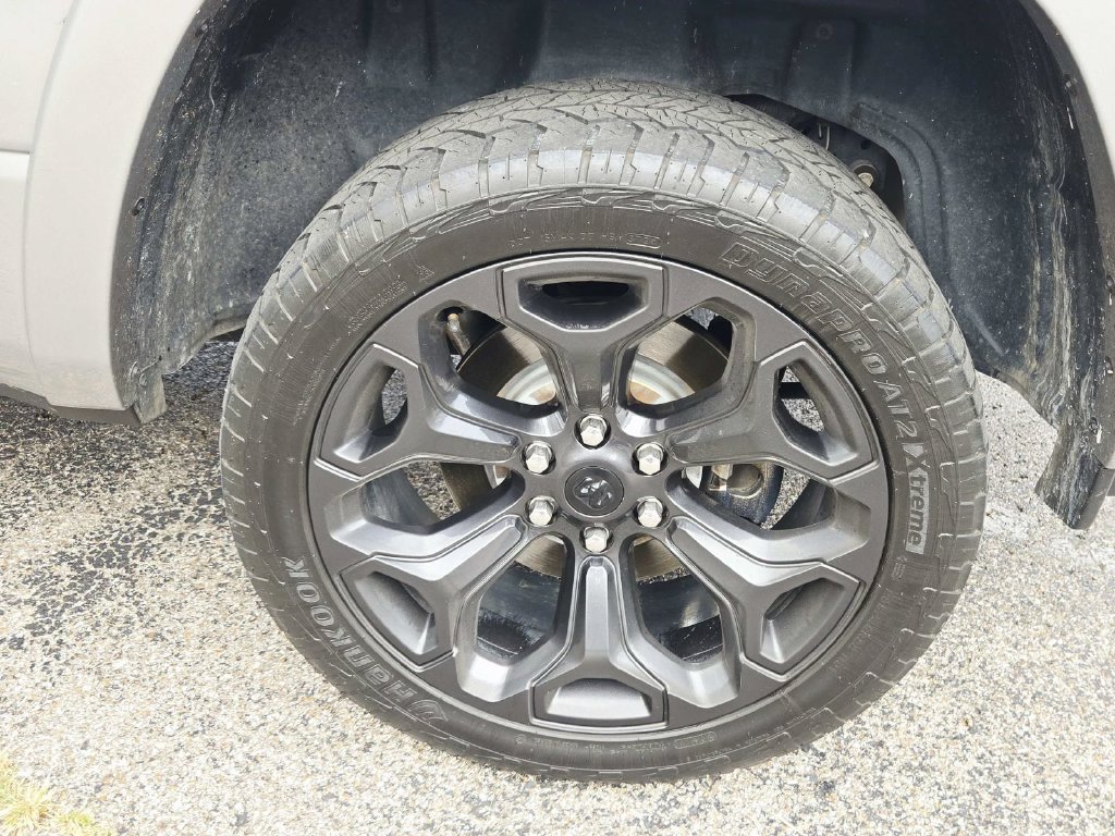 Used 2023 RAM 1500 Limited AWD/4WD image 9