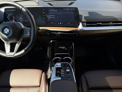 Used 2024 BMW X1 xDrive28i w/ Premium Package image 12