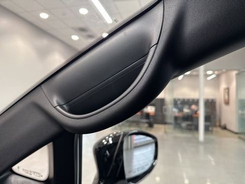 New 2026 Chrysler Pacifica Limited w/ S Appearance Package image 32