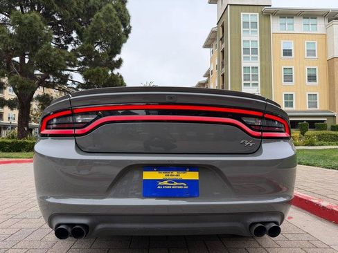 Used 2017 Dodge Charger R/T w/ Navigation & Travel Group RWD image 13