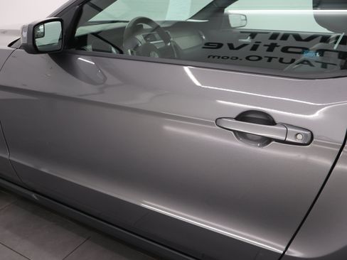 Used 2011 Ford Mustang Shelby GT500 w/ SVT Performance Pkg RWD image 31