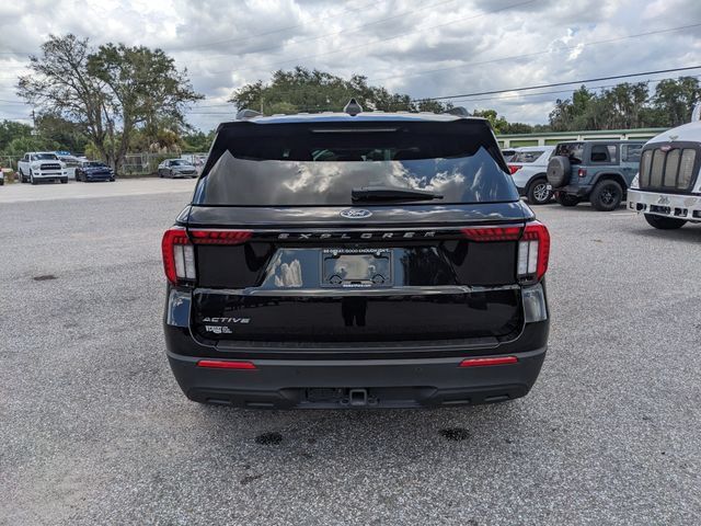Used 2025 Ford Explorer Active RWD image 5
