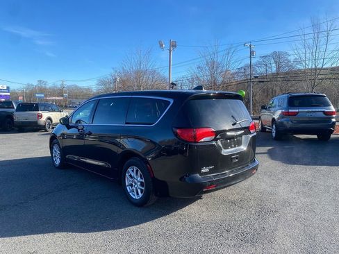 Used 2020 Chrysler Voyager LX image 8