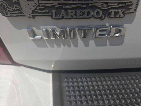 Used 2010 Jeep Liberty Limited w/ Tire & Wheel Group RWD image 18