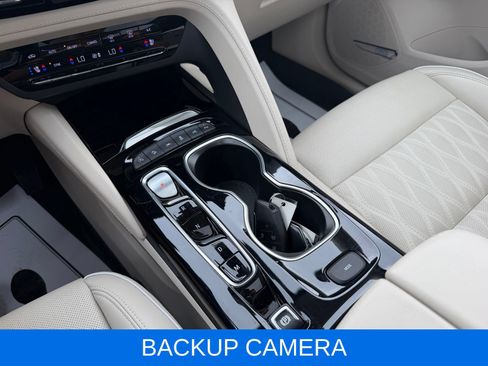 Used 2023 Buick Envision Avenir AWD/4WD image 20