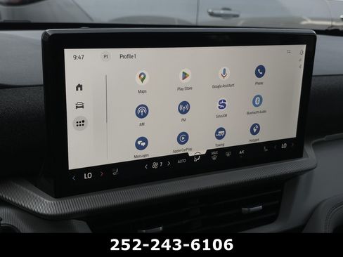 Used 2025 Ford Explorer Active w/ Active Comfort Package RWD image 20