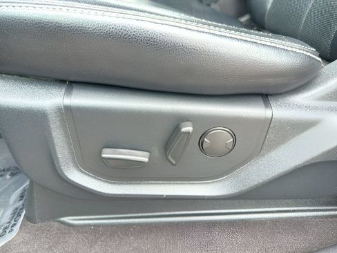 Used 2019 Ford F150 Lariat w/ Equipment Group 501A Mid AWD/4WD image 14