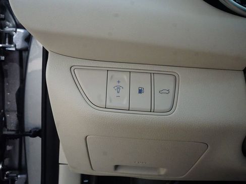 New 2026 Genesis G70 2.5T Prestige image 13