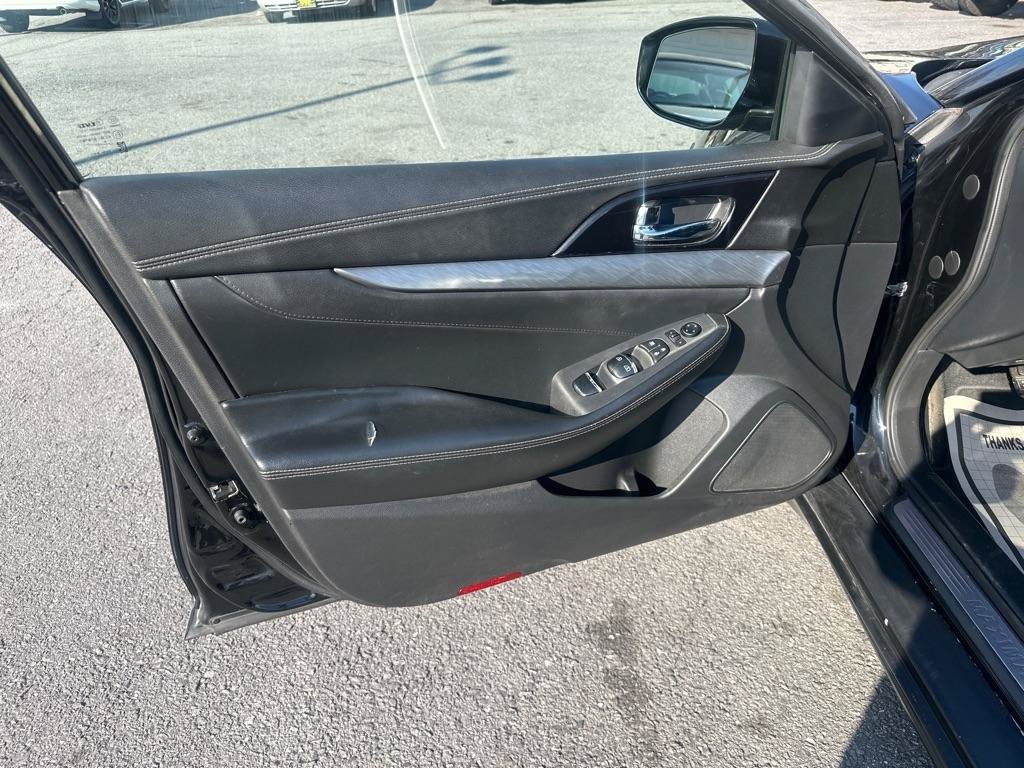 Used 2018 Nissan Maxima 3.5 SV FWD image 9