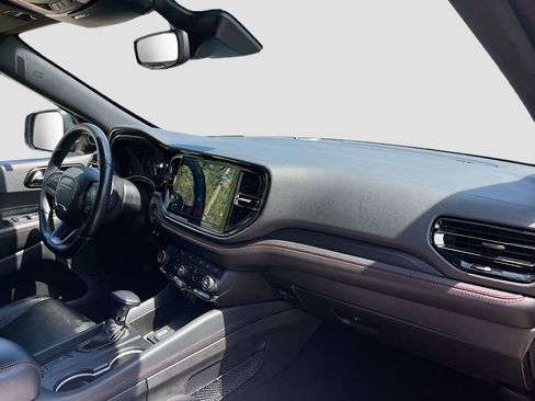Used 2023 Dodge Durango R/T image 32