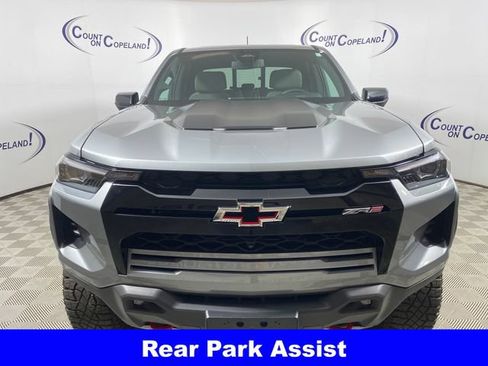Certified 2024 Chevrolet Colorado ZR2 w/ Technology Package AWD/4WD image 10