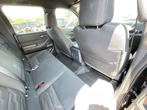 Used 2023 Nissan Frontier PRO-4X w/ Pro Convenience Package AWD/4WD image 34