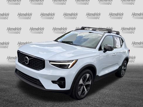 Certified 2026 Volvo XC40 B5 Plus w/ Protection Package Premier AWD/4WD image 5
