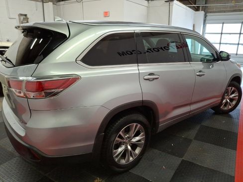 Used 2015 Toyota Highlander XLE image 10