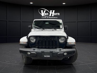 Used 2023 Jeep Gladiator Sport