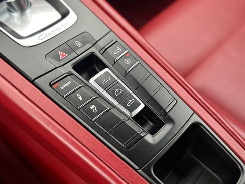 Used 2013 Porsche 911 Carrera S image 30