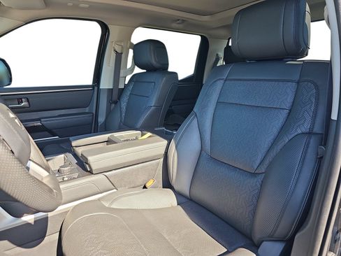 Used 2023 Toyota Tundra Limited AWD/4WD image 12