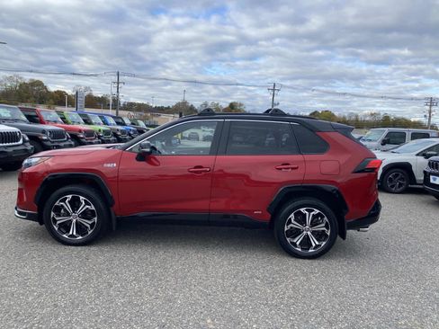 Used 2022 Toyota RAV4 XSE w/ Premium Package image 10