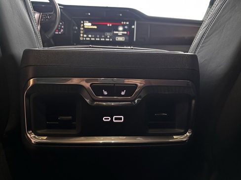 Used 2024 GMC Sierra 1500 Denali Ultimate image 31
