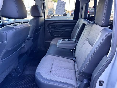 Used 2017 Nissan Titan S AWD/4WD image 27