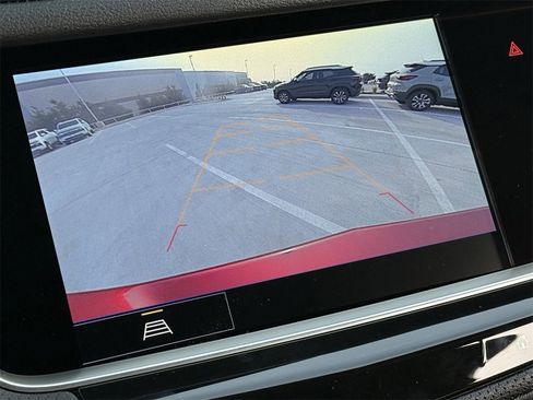 Used 2024 Cadillac XT5 Premium Luxury image 16