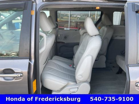 Used 2011 Toyota Sienna XLE w/ XLE Navigation Pkg image 28