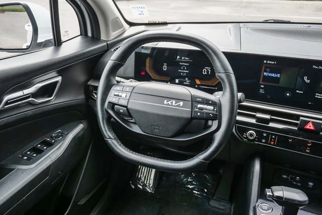 Used 2026 Kia Sportage LX FWD image 16