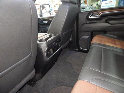 Used 2025 Chevrolet Silverado 2500 High Country w/ High Country Premium Package image 42