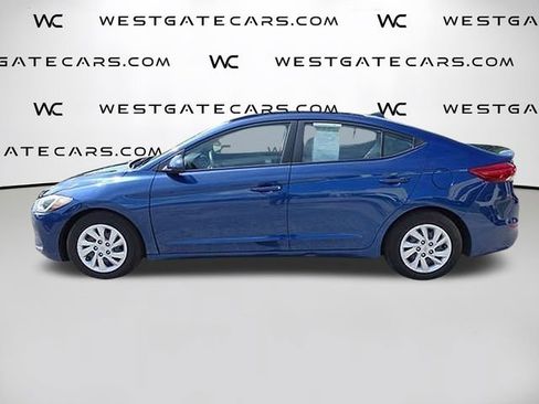Used 2017 Hyundai Elantra SE image 8