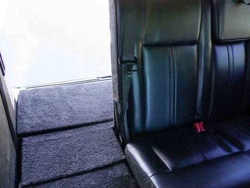 Used 2017 Lincoln Navigator Select image 37