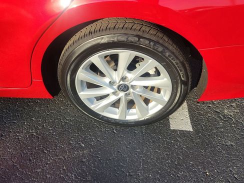 Used 2023 Toyota Camry LE image 7